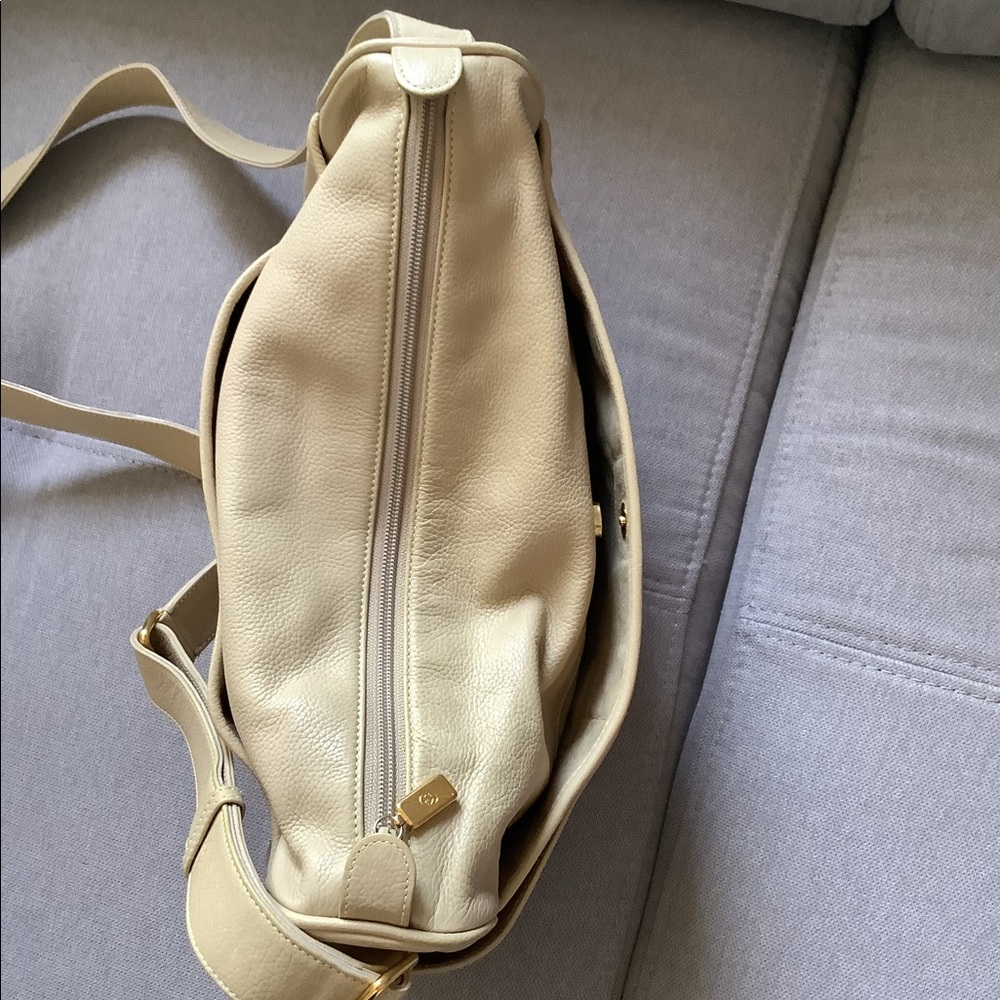 Leather GUCCI crossbody -GUC 🌼🌼🌼 - Picture 13 of 16